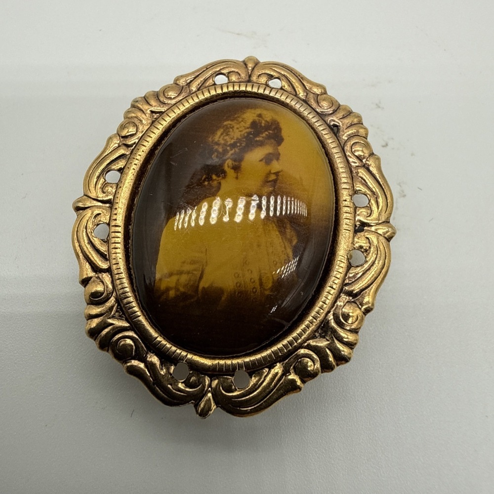 Vtg NONY NY Gold Tone Cameo Photo Button Cover Edwardian Revival Ornate Frame
